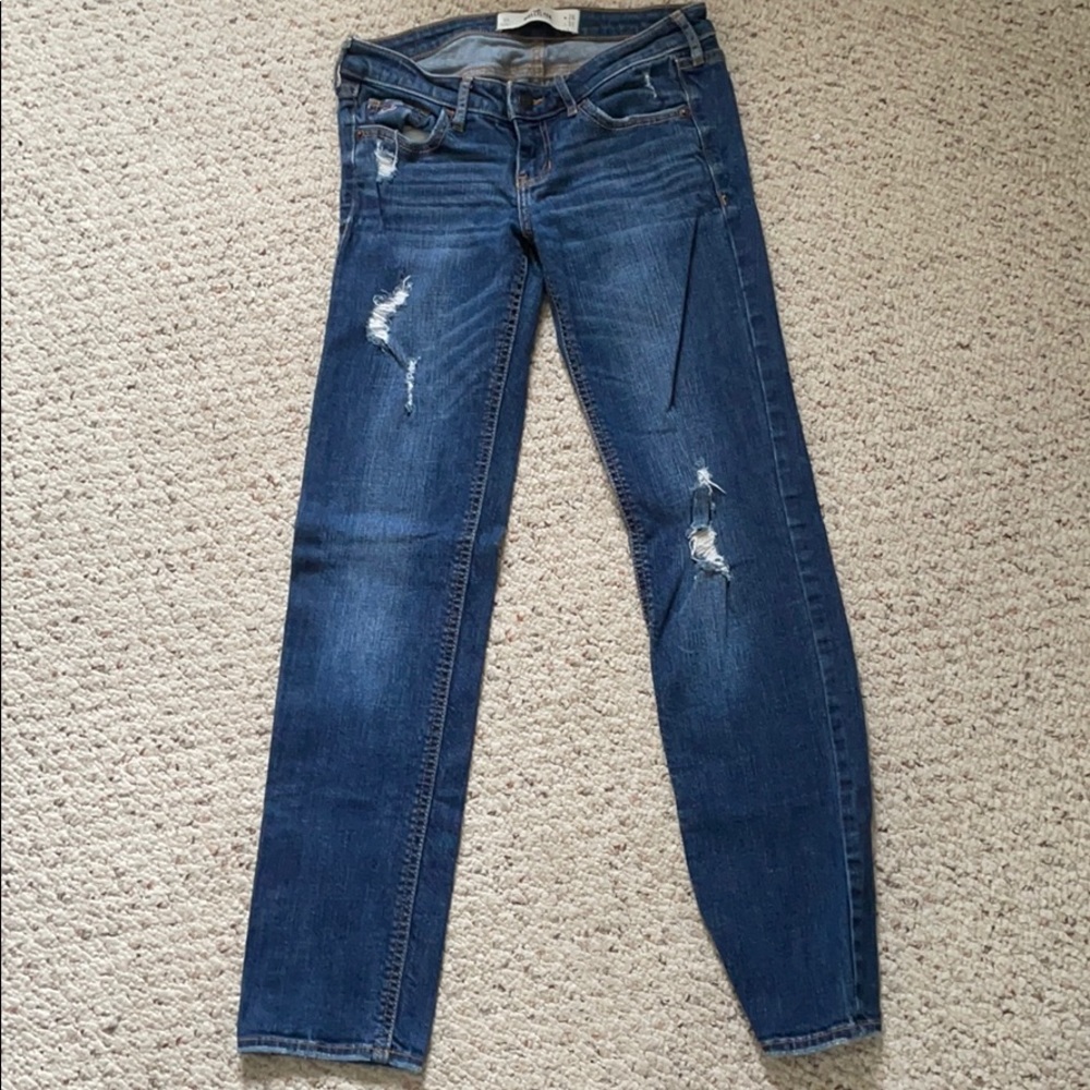 HOLLISTER JEANS